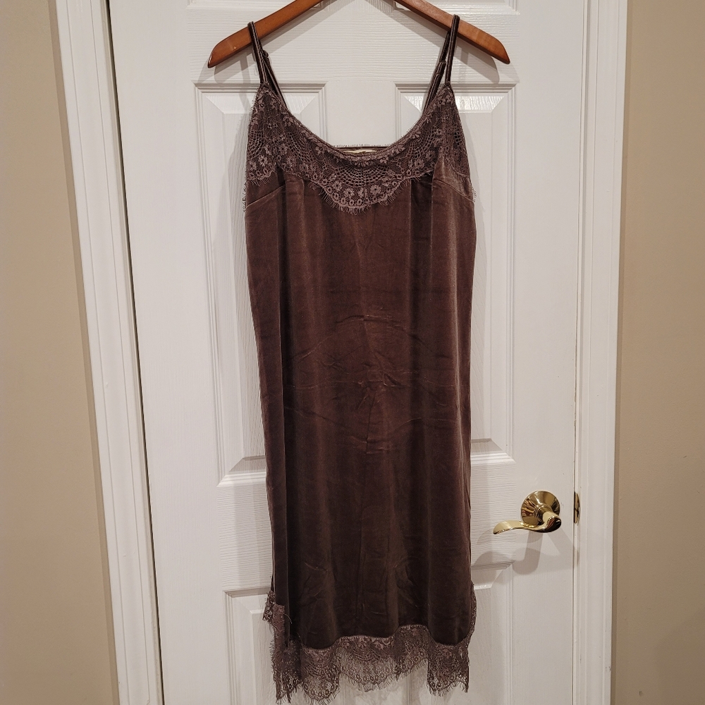 Grade & Gather Sexy, long, eyelash lace trimmed, velvet dress, Lt brown